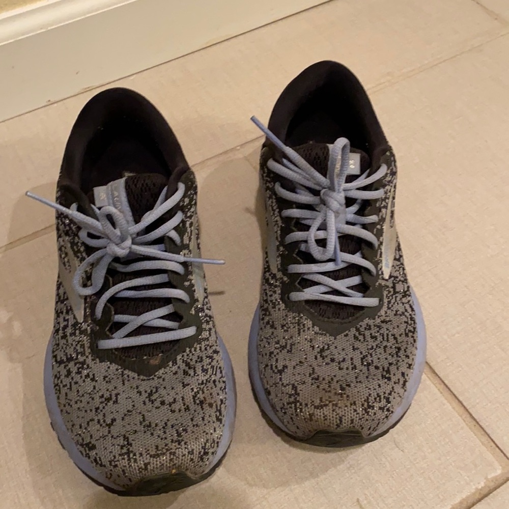 Brooks Launch running shoes